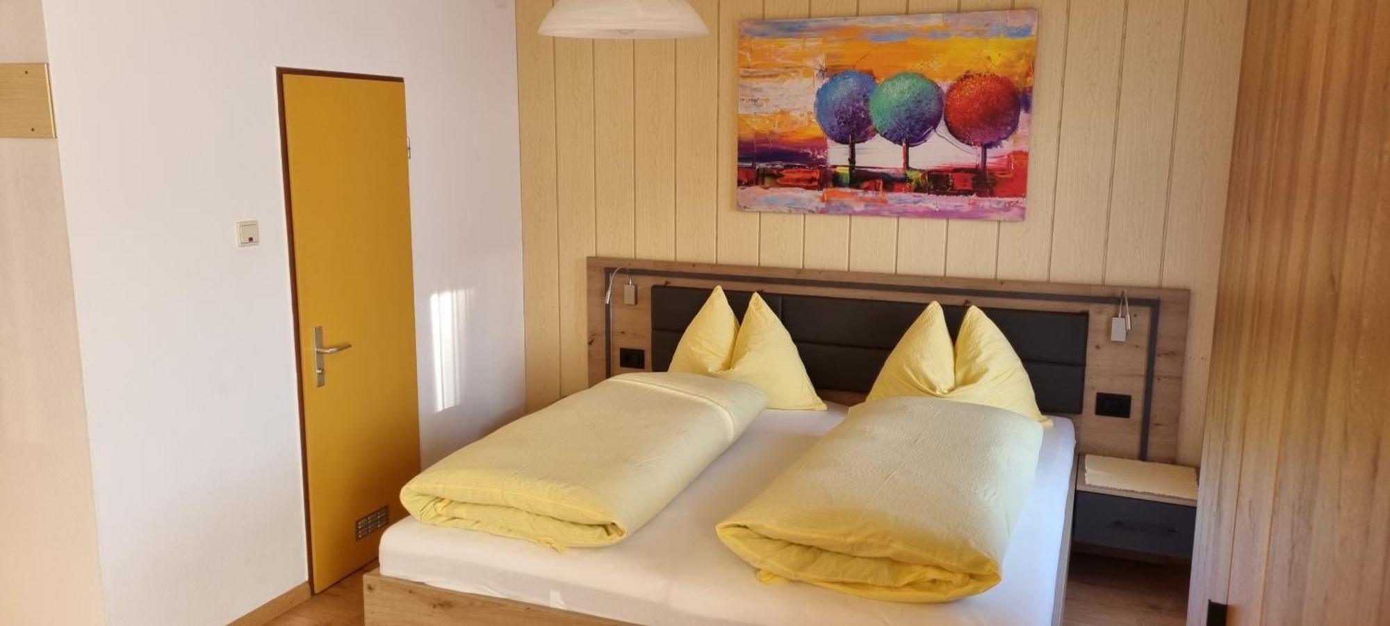 Garni Helfer Bed & Breakfast Dobbiaco Ngoại thất bức ảnh