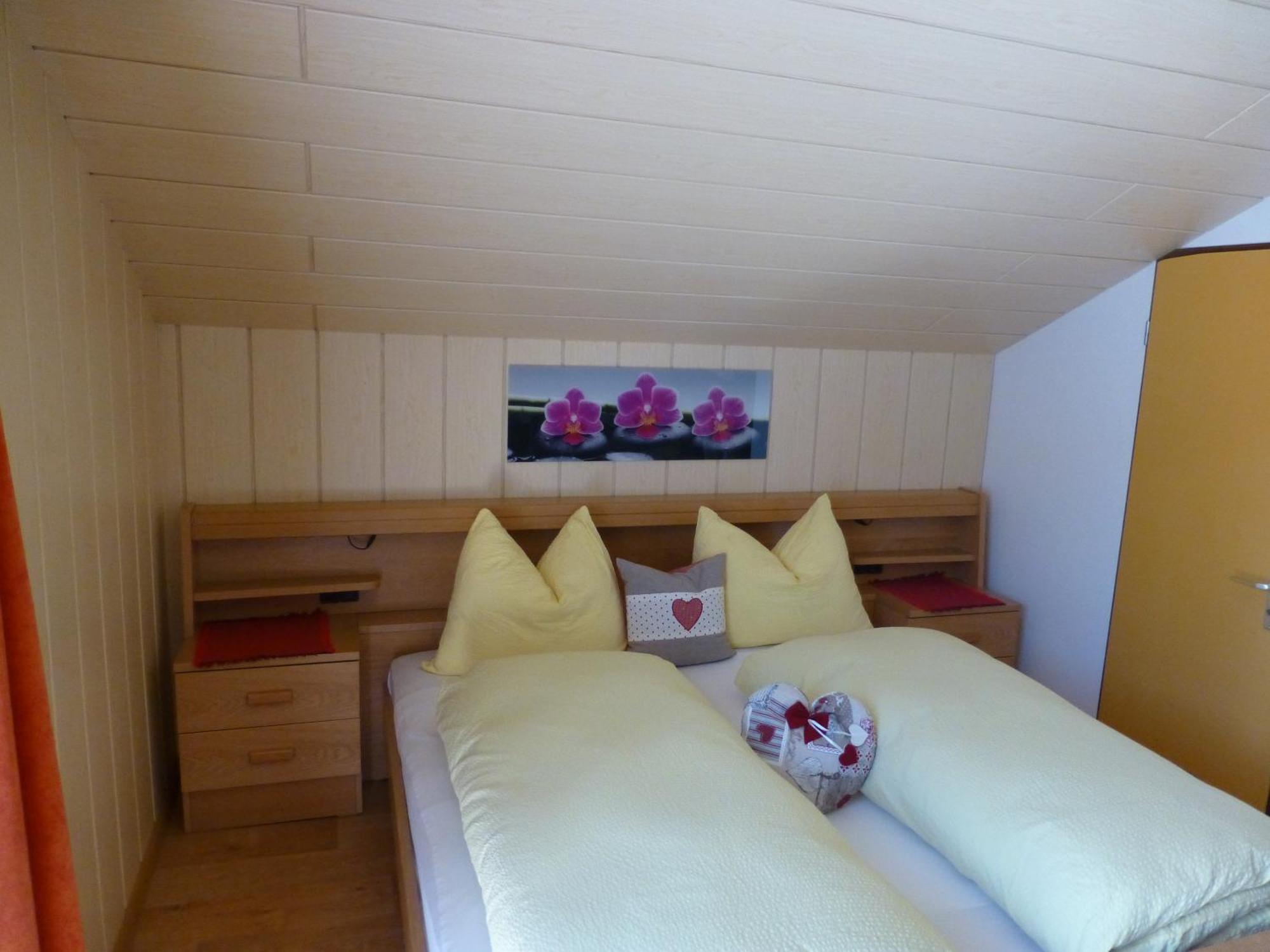 Garni Helfer Bed & Breakfast Dobbiaco Ngoại thất bức ảnh